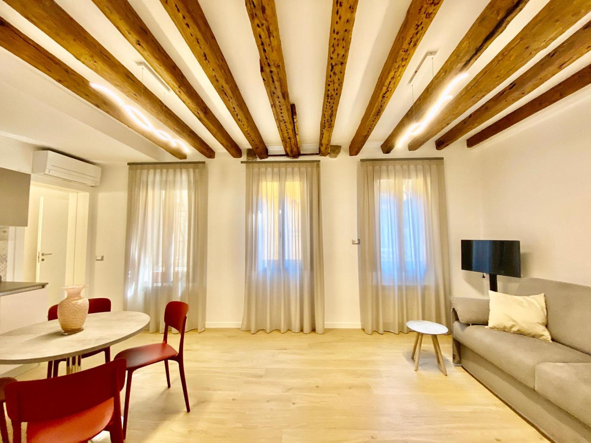 Suite House New Apartments Wi Fi Venice Island Exterior photo