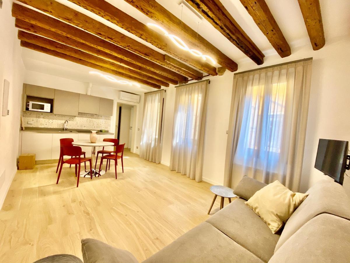 Suite House New Apartments Wi Fi Venice Island Exterior photo